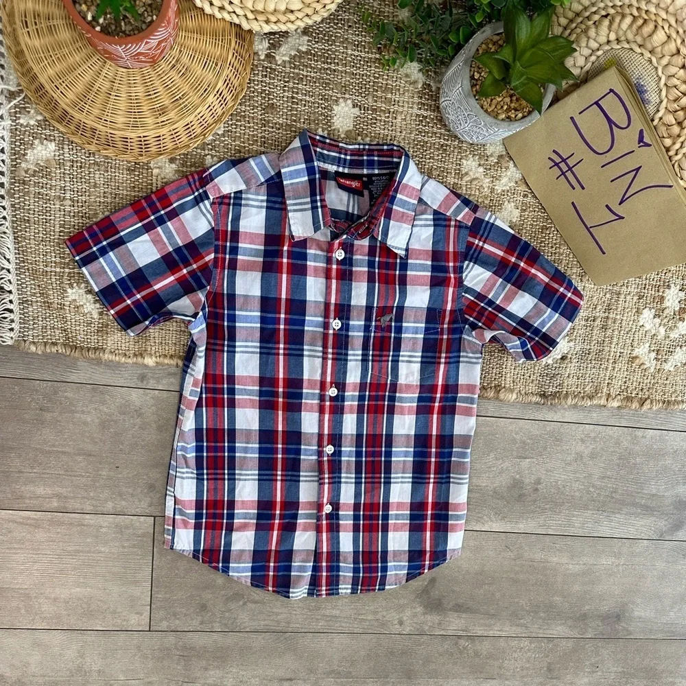 New Wrangler Boys Plaid Button Down Short Sleeve Shirt Size Small Red White Blue